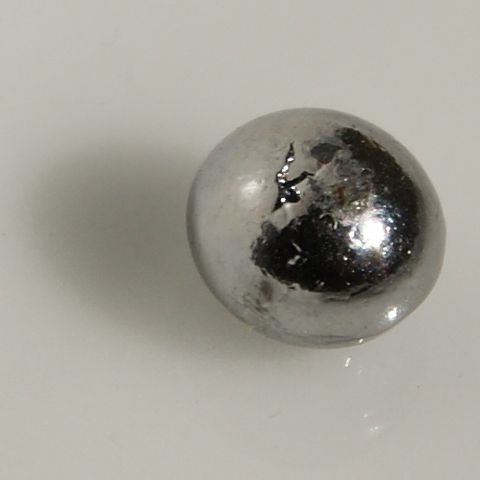 রেনিয়াম মৌলের প্রকৃত নমুনা